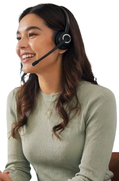 Chica con audofonos y microfono